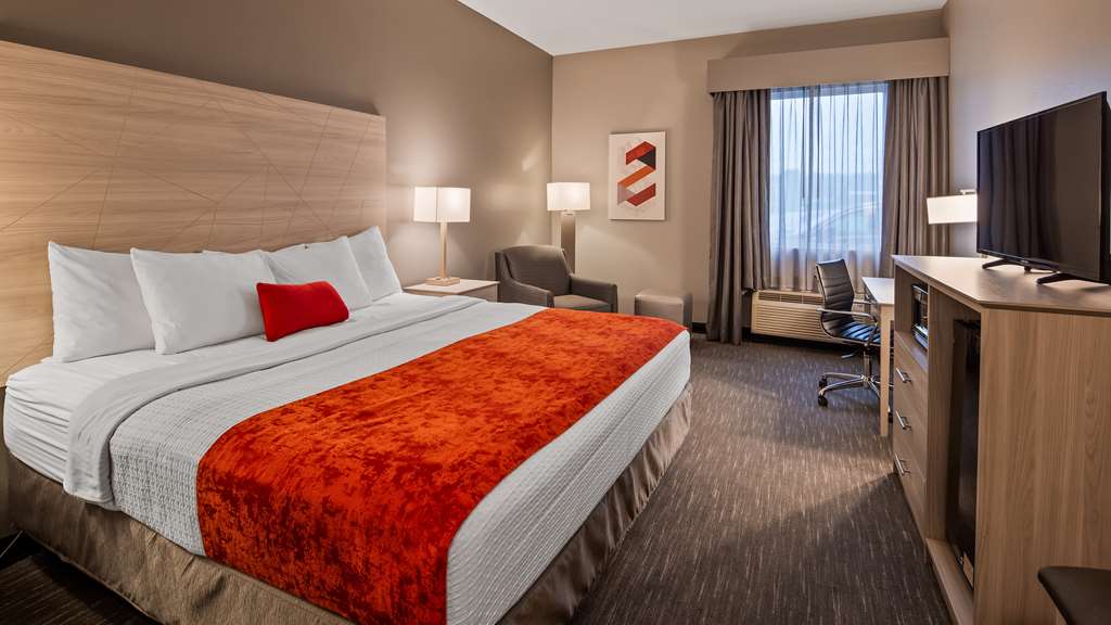 Best Western Plus New Cumberland Inn & Suites - photo 16