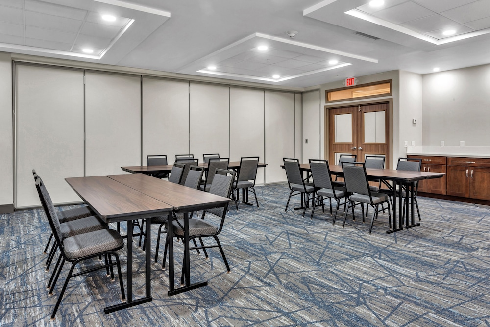 Holiday Inn Express Hotel & Suites El Centro by IHG - photo 64