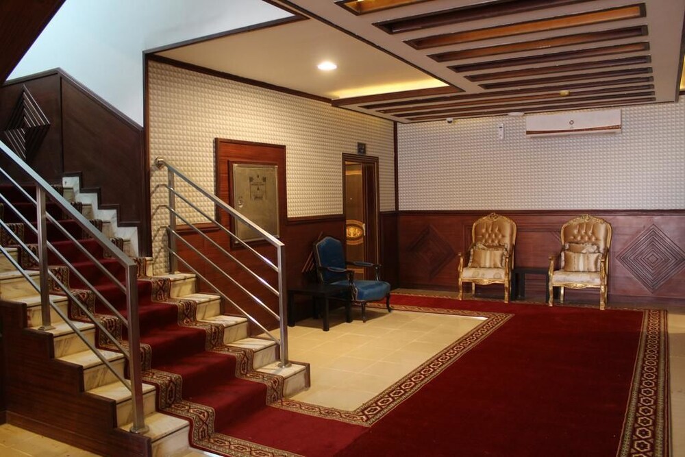 Abraj Twiq 3 — Riyadh — photo 2