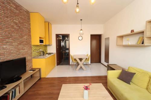 One bedroom apartment with Balcony near Fabrika