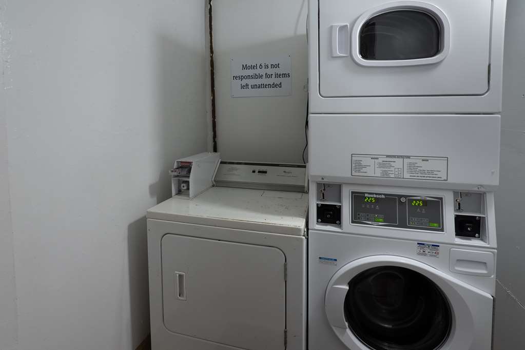 Motel 6 Montgomery AL Coliseum - photo 24