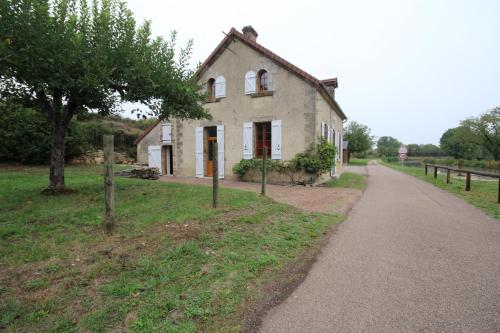 Ecluse d'Aiguilly - last minute hotel in Unknown City