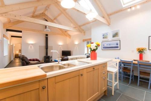 Skyber Barnacott — Bude — photo 3