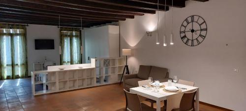 Studio Rosa — 4-Star Luxury Hotel in Vicenza, Italy