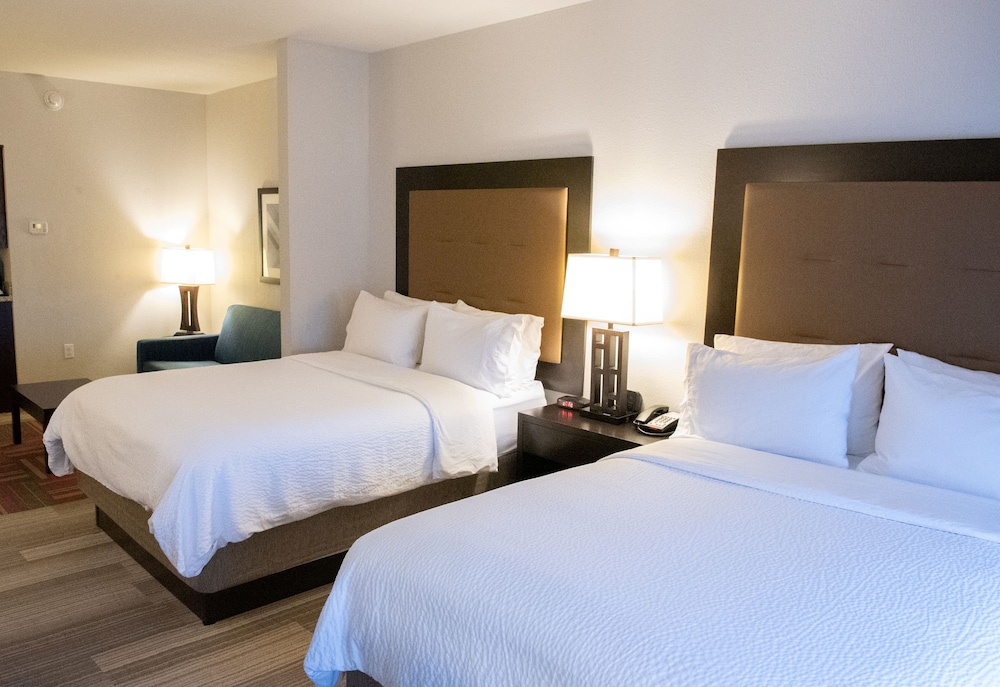 Holiday Inn Express & Suites Ironton by IHG - photo 19