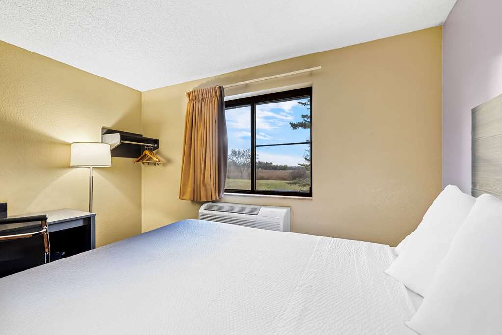 Super 8 by Wyndham Amsterdam - photo 27