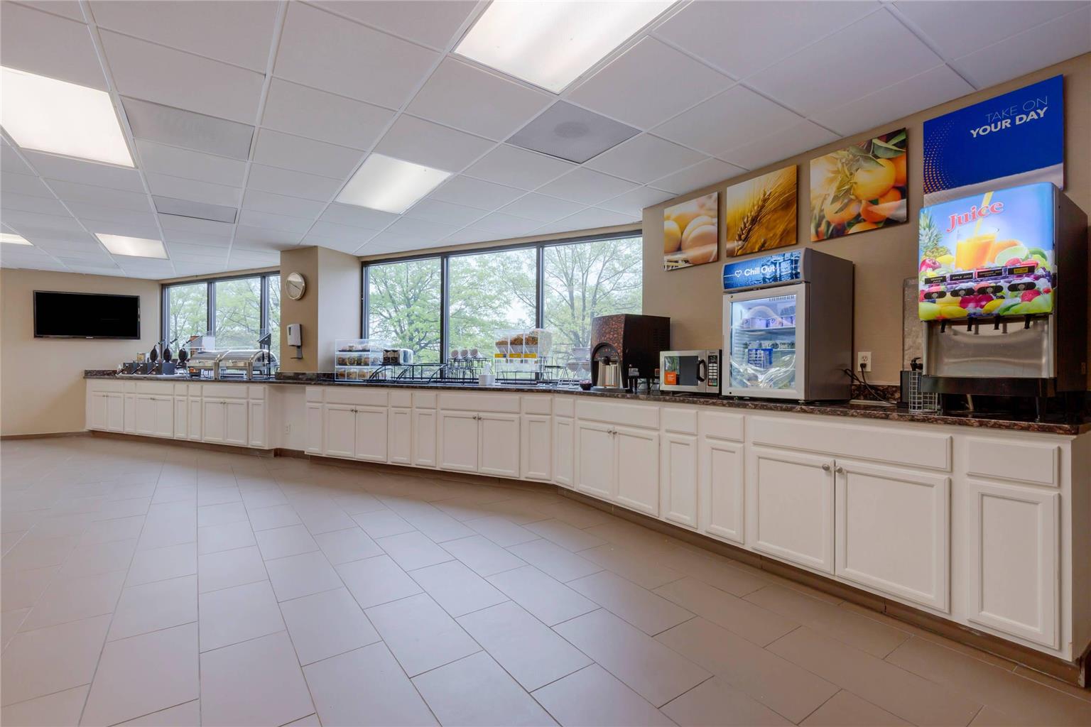 Comfort Inn & Suites Alexandria West - photo 30