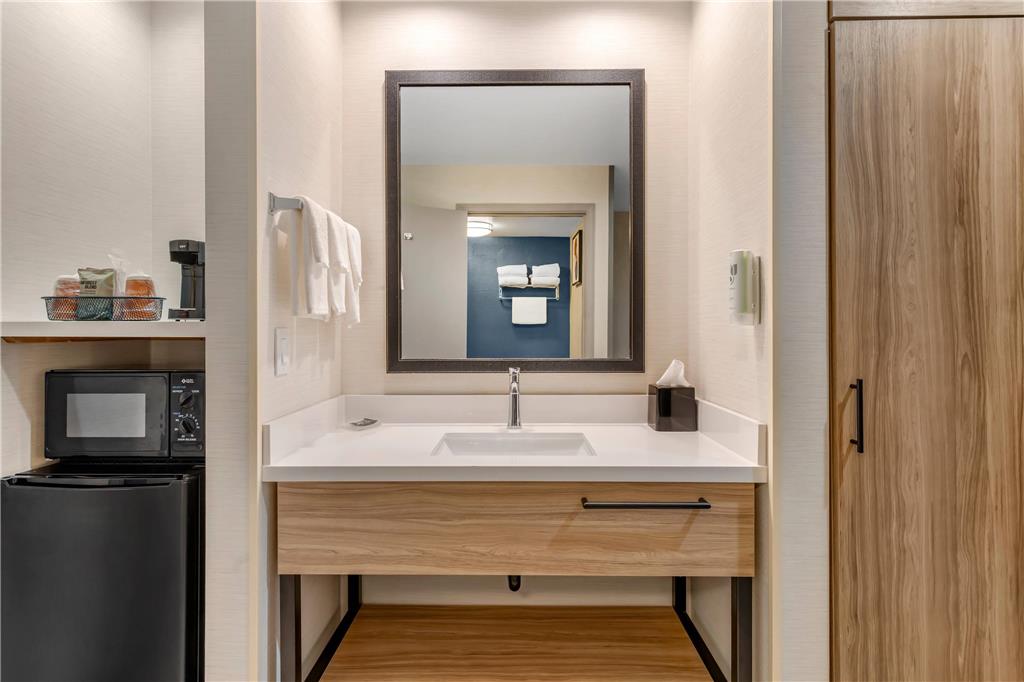 Country Inn & Suites by Radisson Modesto Salida - photo 24
