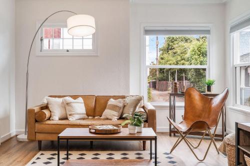 Perch Queen Ann Vintage Charm in Seattle, United States