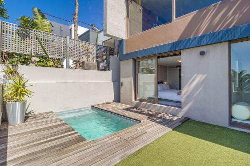 Cape Town Skyroof Apt LoadShedding Proof Ocean Views