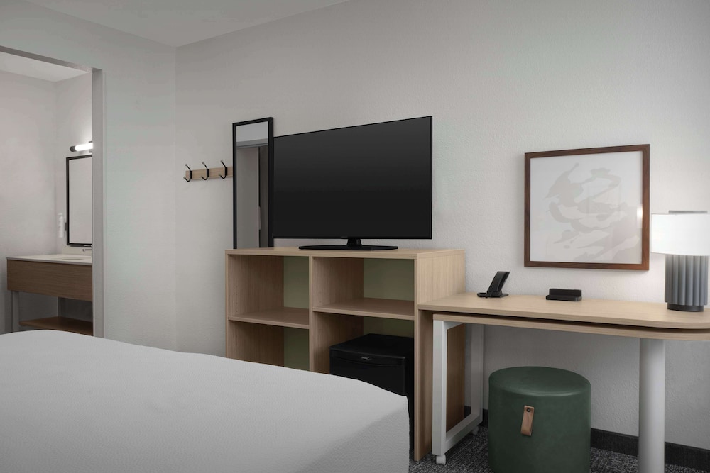 Spark by Hilton Miami Doral - photo 15