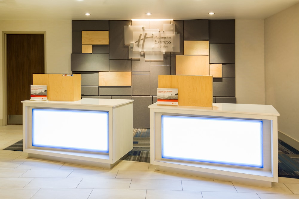 Holiday Inn Express & Suites Pahrump by IHG - photo 29