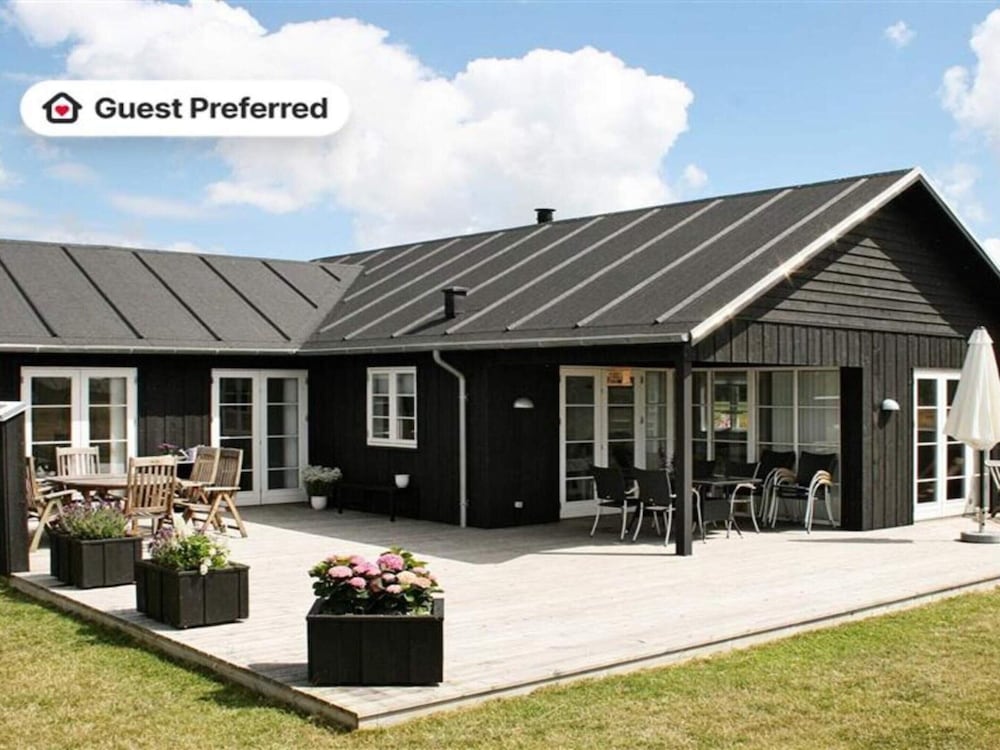 10 person holiday home in Nysted By Traum — 4-Star Luxury Hotel in Sundby, Denmark