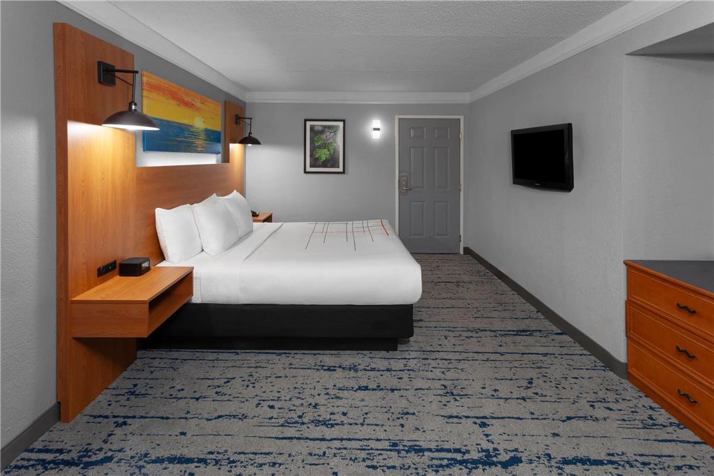 La Quinta Inn by Wyndham Champaign - photo 33