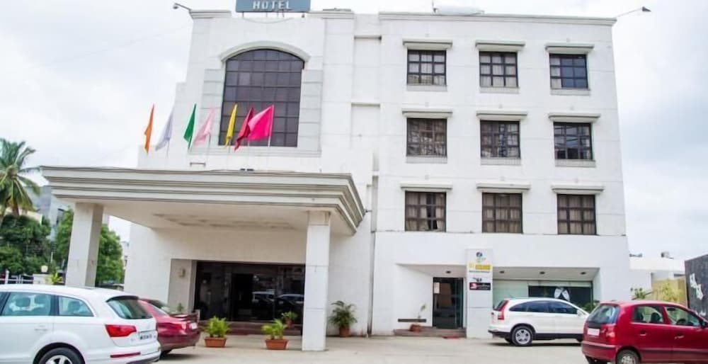 The Manor Hotel - carbon neutral hotel in Aurangabad
