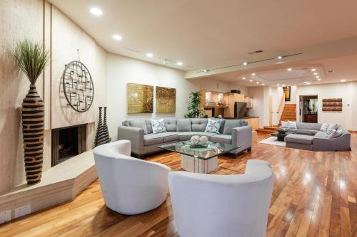 Unbeatable Location Steps to Moonlight Beach — Encinitas — photo 5