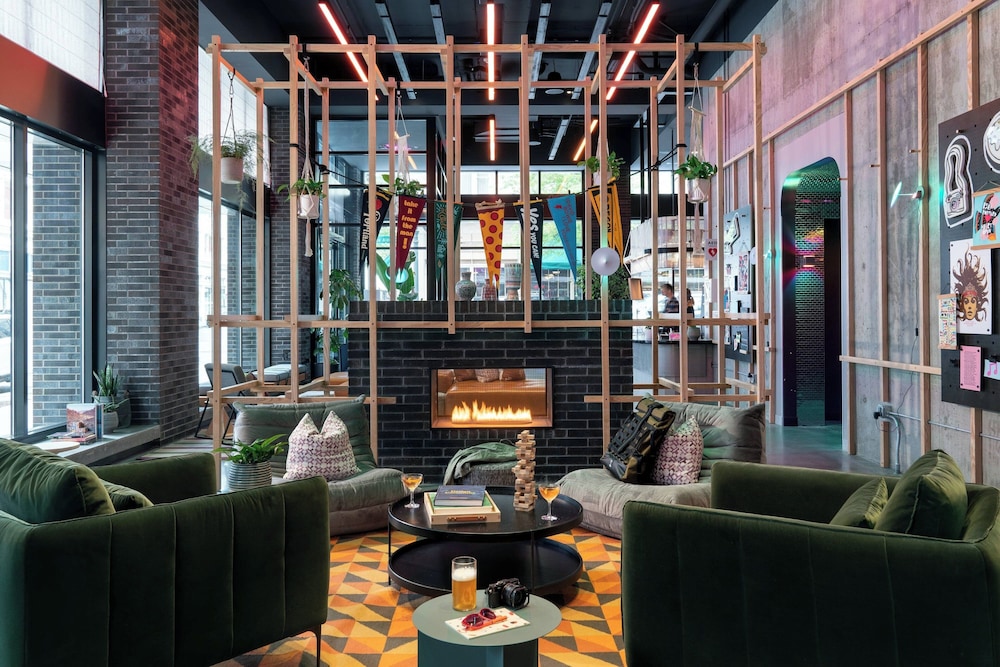 Moxy Portland Downtown - photo 29