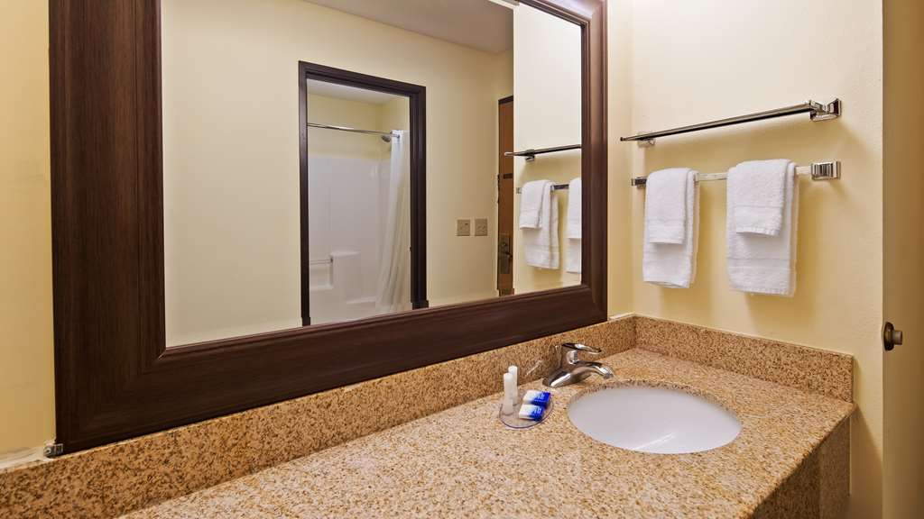 Best Western Shippensburg Hotel - photo 38