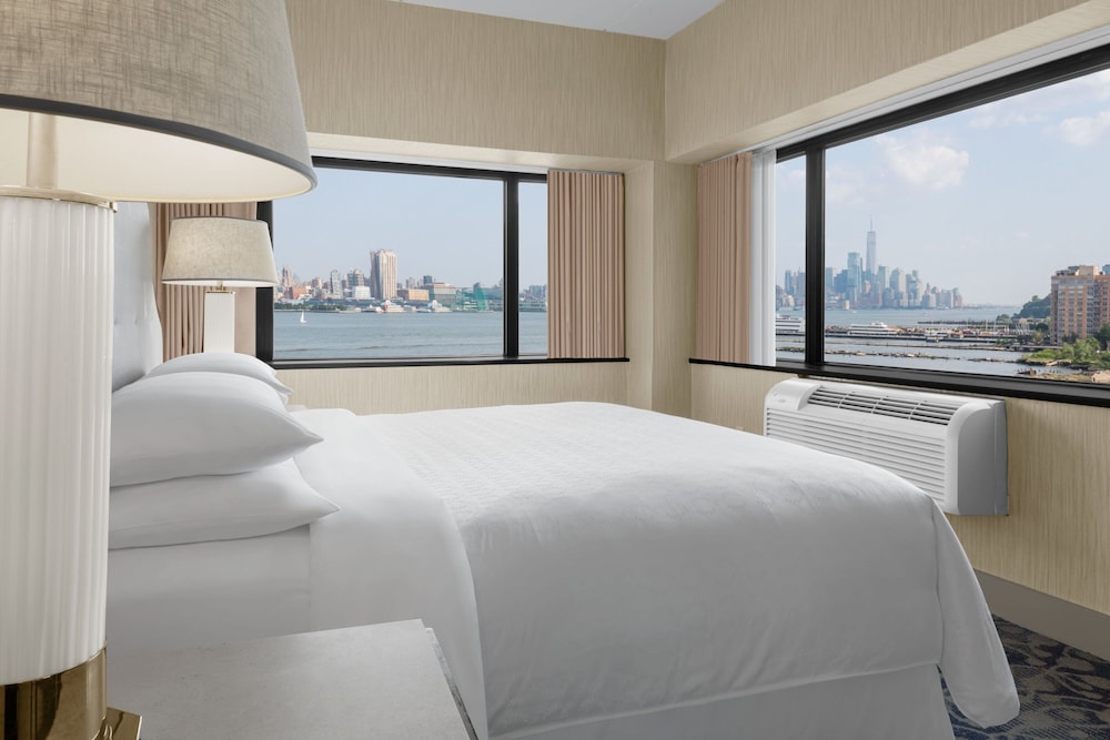 Sheraton Lincoln Harbor Hotel - photo 12