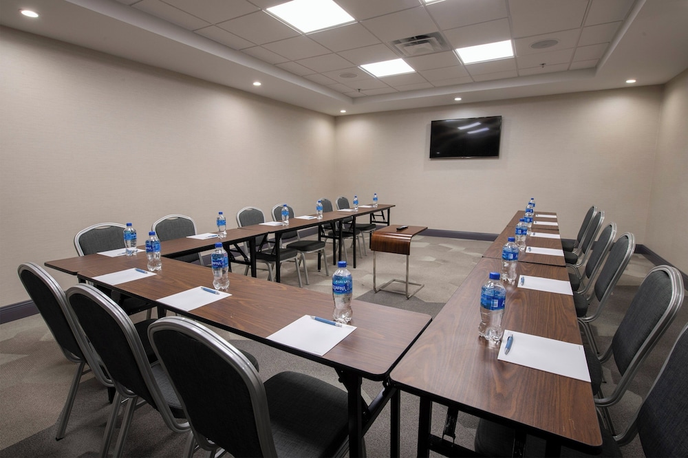 Four Points by Sheraton Atlanta Airport West - photo 28