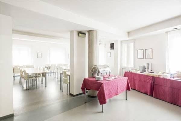 Residència d’Investigadors in Ciutat Vella, Spain