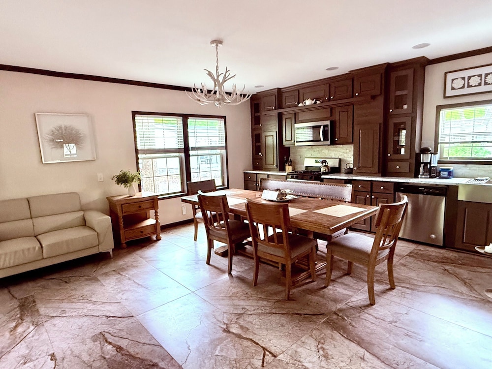 Swan Lake Resort Rentals - photo 97