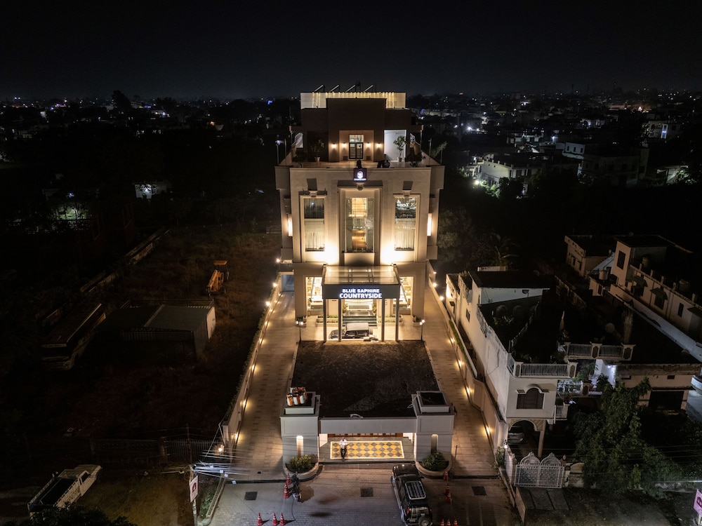 Hotel Blue Saphire Countryside in Haldwani, India