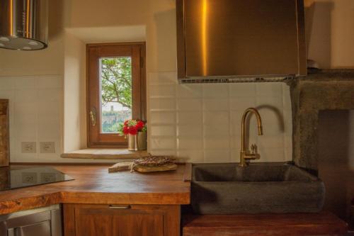 L'Archetto su Civita — 4-Star Luxury Hotel in Lubriano, Italy