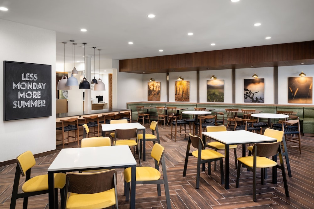 Fairfield by Marriott Inn & Suites Waycross - photo 22