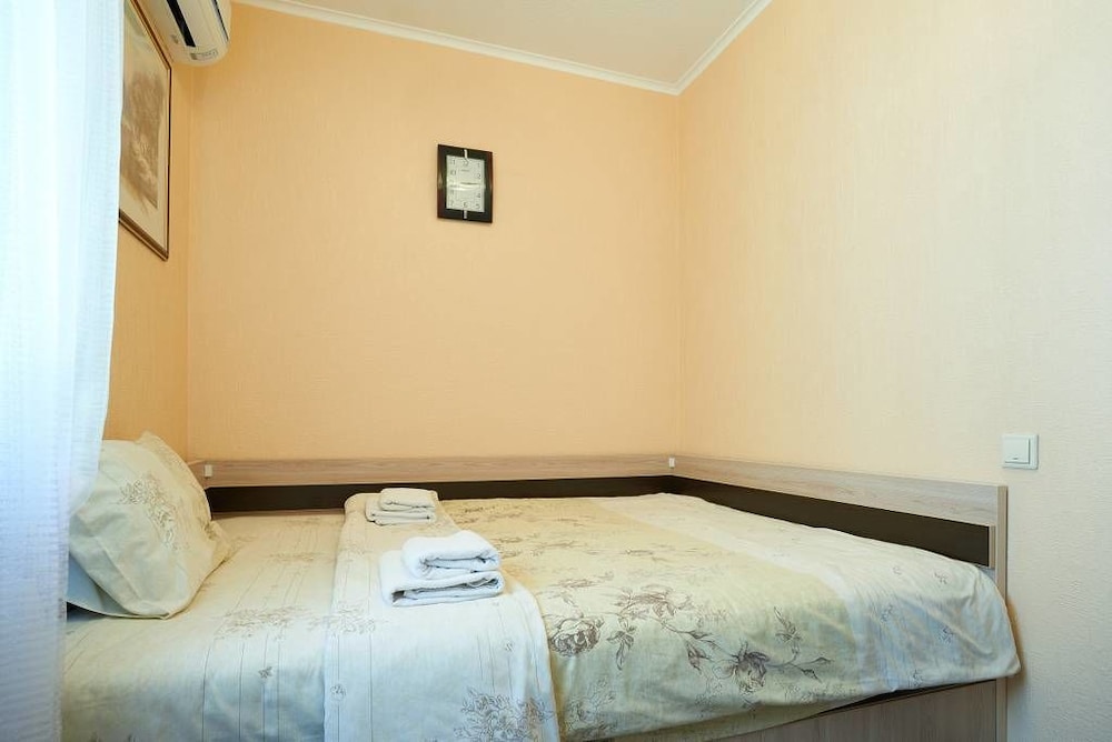 Boryspil Airport Sleep And Fly Guesthouse 9500967 — Boryspil