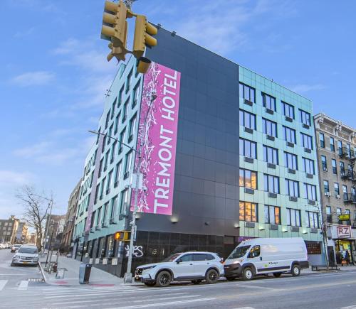 Tremont Hotel - photo 9