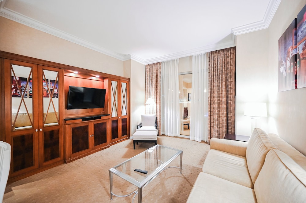 StripViewSuites at Signature - photo 161