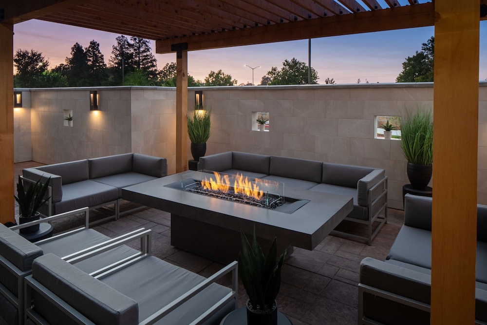 Hyatt House Vacaville - photo 34
