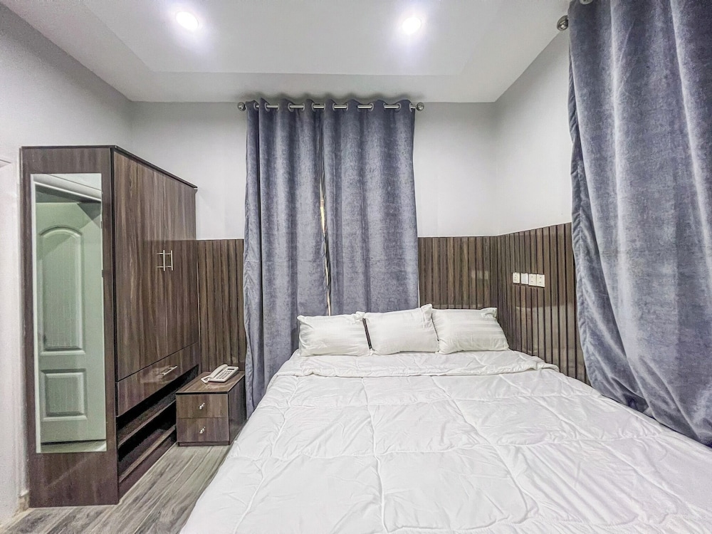 Bott Apartment — 4-Star Luxury Hotel in Abuja, Nigeria