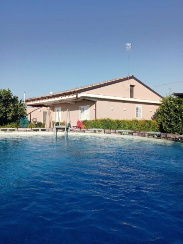 Villa Swimming Pool For Exclusive Use Wi Fi 18488828 — Solarino