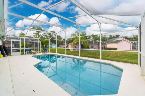 Private Pool Oasis 3BR Disney Area Escape — 4-Star Luxury Hotel in Davenport, United States