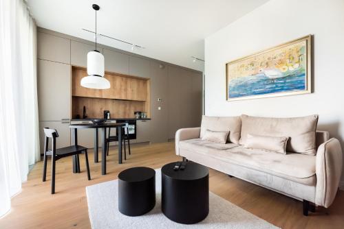 Centrum Nauki Kopernika Luxury Studio by BookingHost — 4-Star Luxury Hotel in Warsaw, Poland