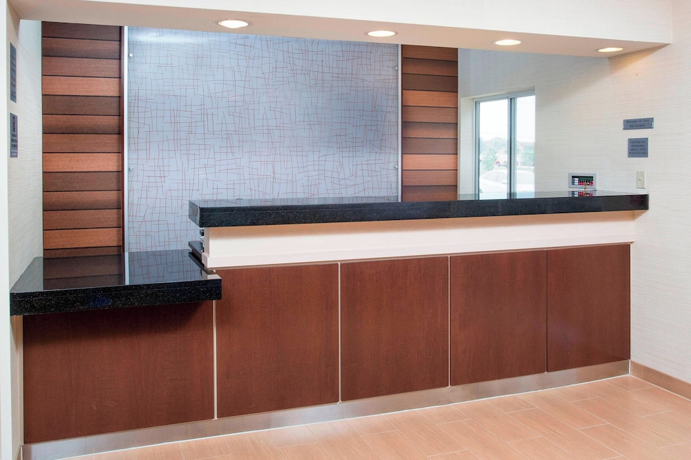 Fairfield Inn & Suites Quincy - photo 2