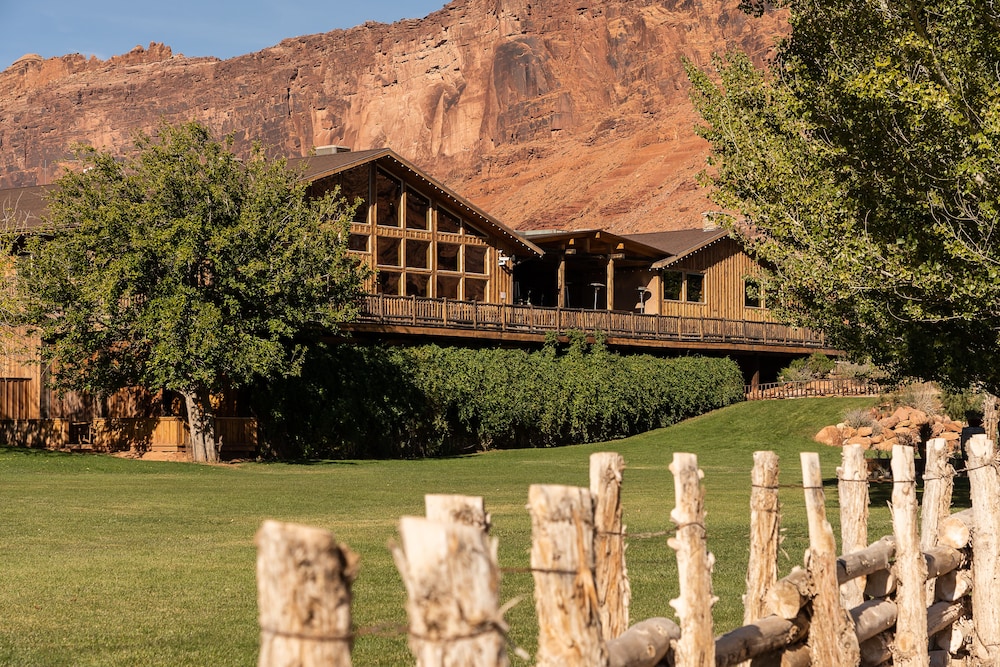 Red Cliffs Lodge - photo 99