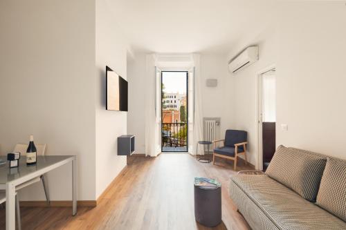 Luxury Apartment Vaticano S'peter Basilica Netflix Wifi Aircond — 4-Star Luxury Hotel in Rome, Italy