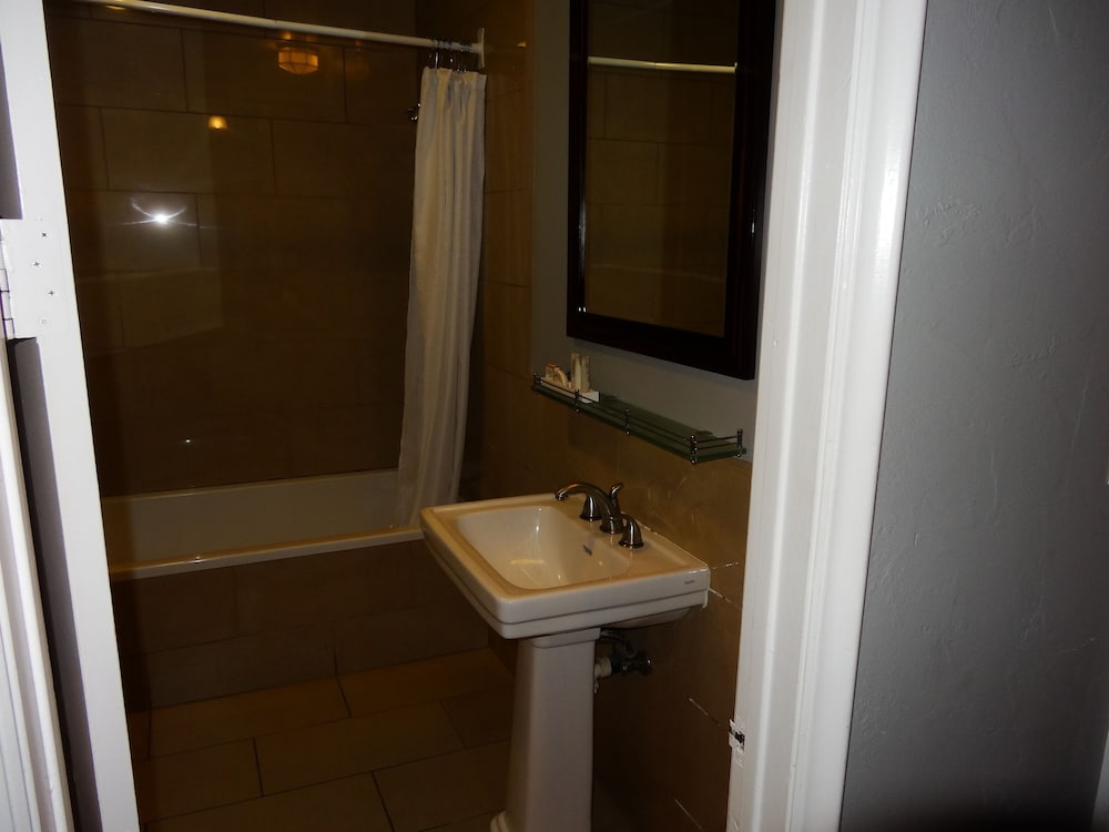 Balboa Inn On the Beach - photo 23