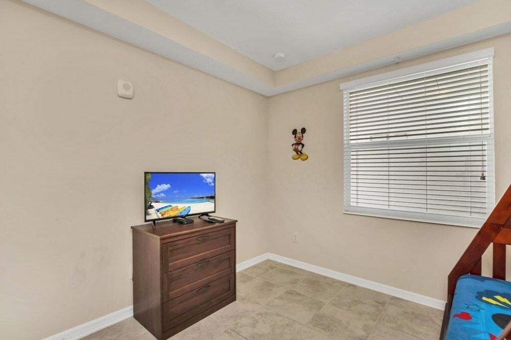 Voted #1 Resort Storey Lake Water Park 2 Bedroom Townhouse by Redawning - photo 31
