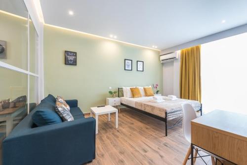 Top Ten Apartment 4 — 4-Star Luxury Hotel in Kallithea, Greece