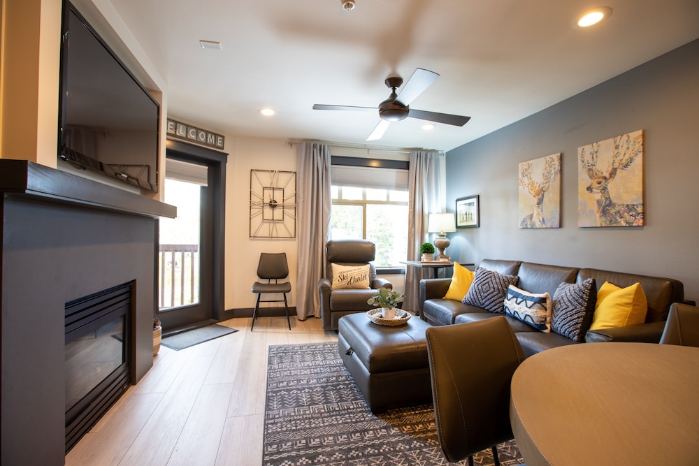 1303 Two Bedroom Deluxe Eagle Springs West 2 Condo By Redawning 19639700 — Mount Carmel