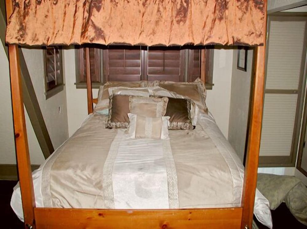 Always Inn Idyllwild Vacation Cottages - photo 8