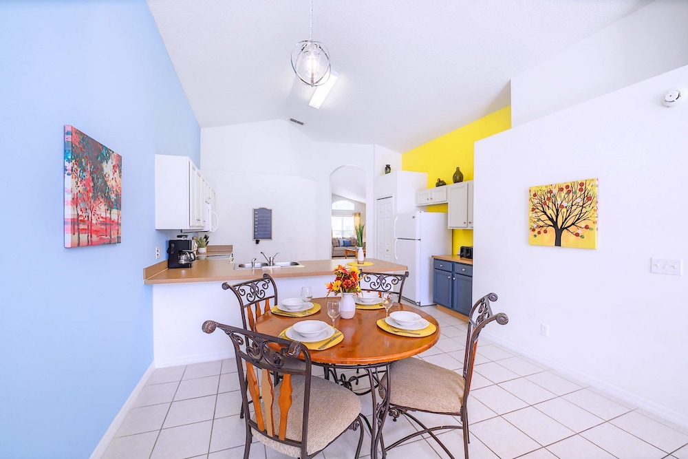 4BR Family Resort Home Private pool & Games Room - photo 16