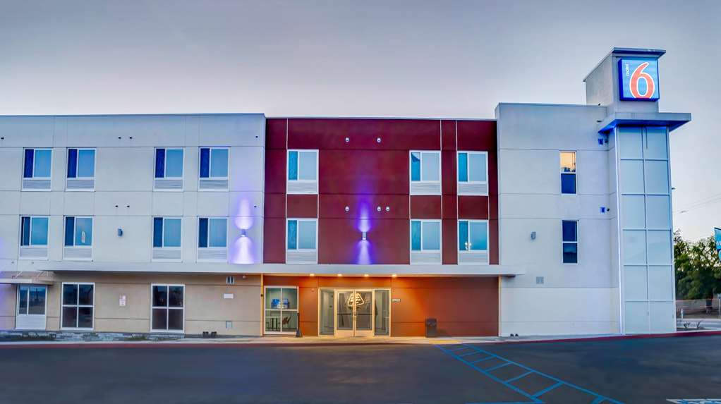 Motel 6 Highland CA San Bernardino East - photo 2