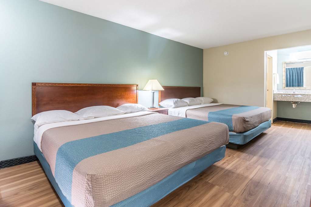 Motel 6 Kenly NC - photo 10