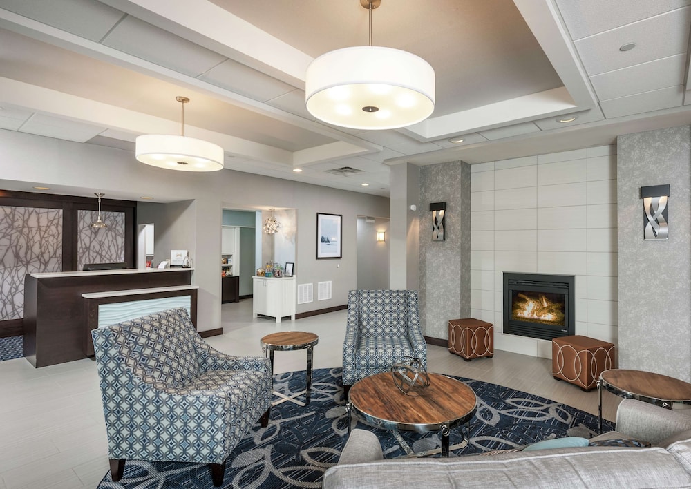 Homewood Suites by Hilton Portland - photo 2