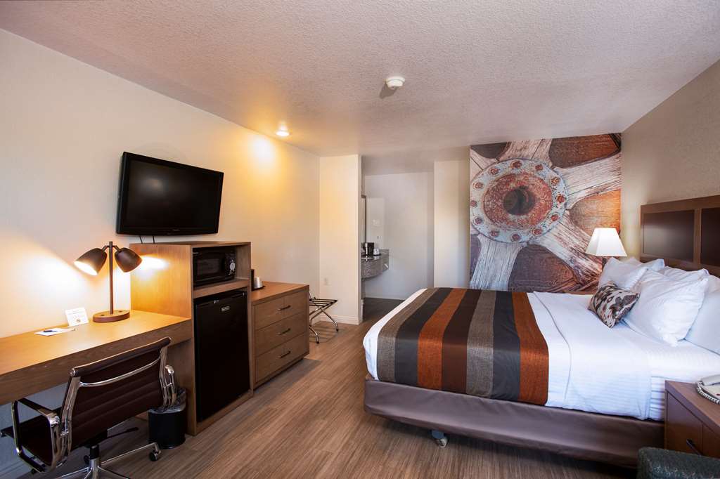 Best Western Sandman Hotel - photo 11